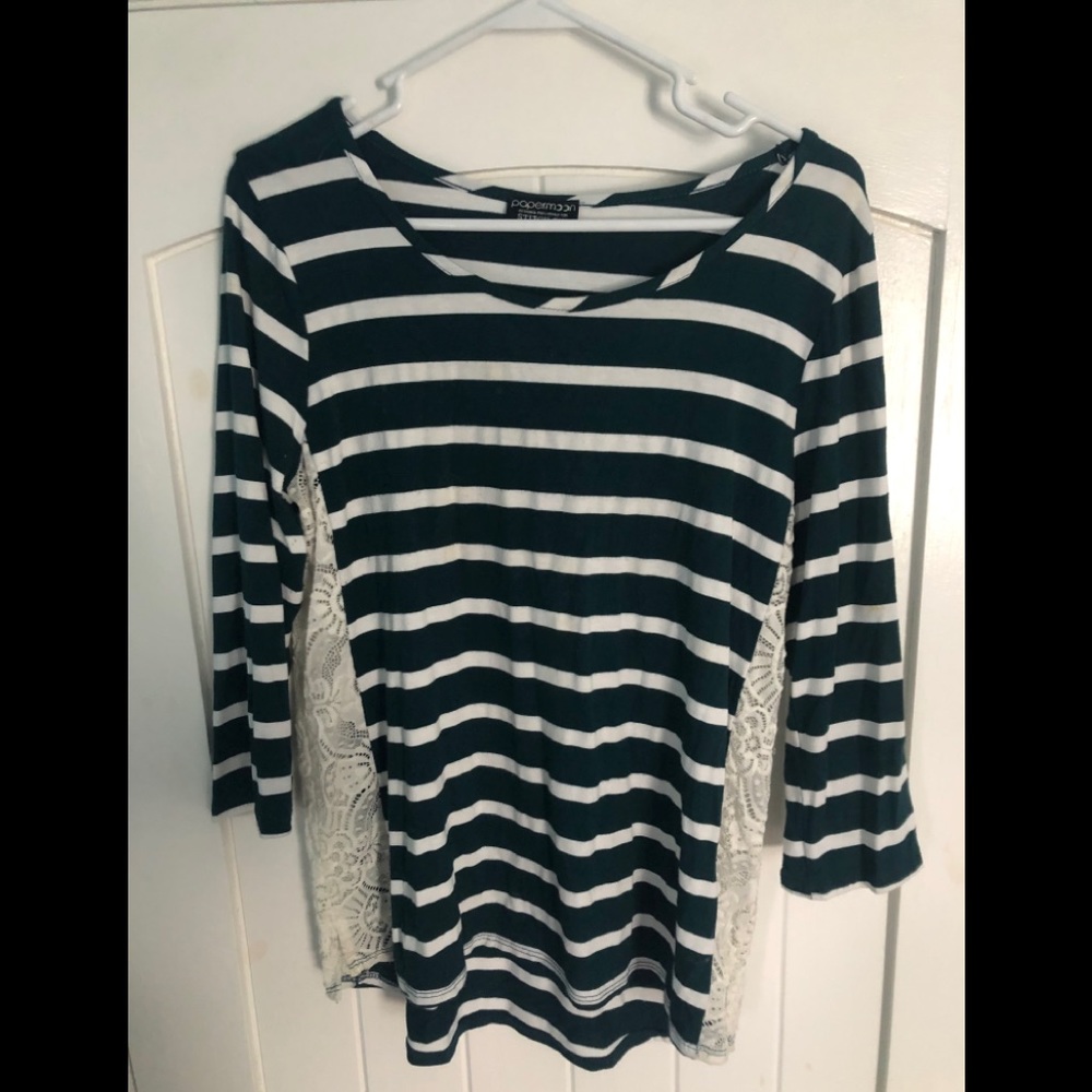 Stitchfix Papermoon green top with lace sides